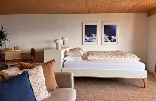 Aeschlen ob Gunten Apartment | Sweet Retreat W Dreamy Lakeviews
