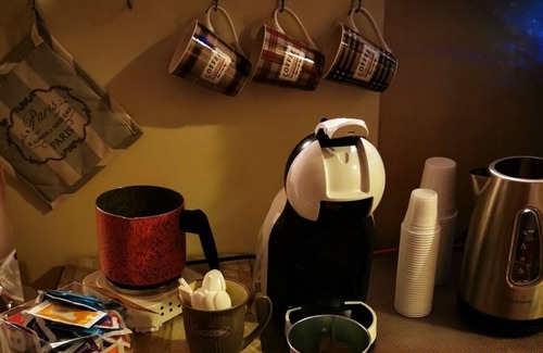 Raiano Bed & Breakfast | sweet room 2/3 beds (double bed + single bed) with private bathroom