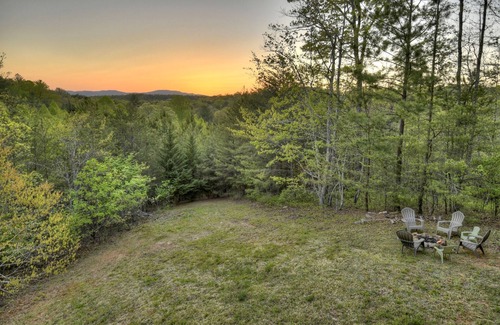 Mineral Bluff Cabin | Sweet Seclusion - Ask About Free Attraction Tickets!