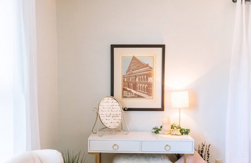 Columbia House | Sweet Southern Cottage~Walk to Charming Columbia