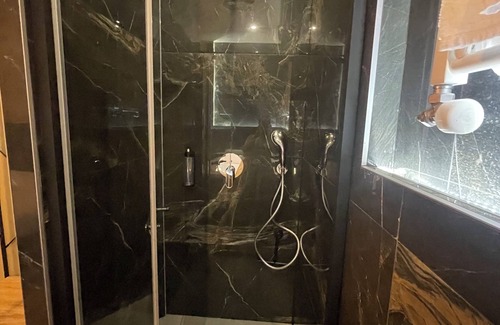 Plantieres Queuleu Apartment | Sweet Spa au Coeur de Metz