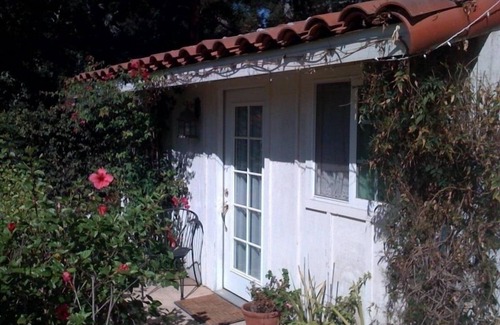Montecito Apartment | ~*~ Sweet Studio in Montecito~*~ last minute availability!