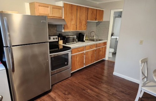 Ocean Park Condo | Sweet, two-bedroom, one-bathroom condo, two short blocks from the beach!
