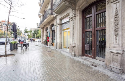 L'Antiga Esquerra de l'Eixample Apartment | Sweett | Aragon - Three Bedroom Apartment, Sleeps 6