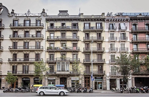 L'Antiga Esquerra de l'Eixample Apartment | Sweett | Aragon - Three Bedroom Apartment, Sleeps 6