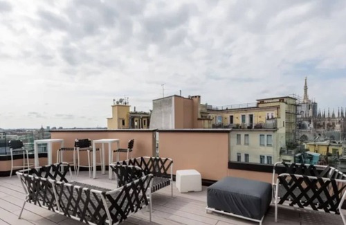 San Babila Apartment | Sweett | Central tower I