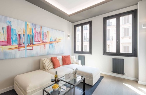 Milan Centre Apartment | Sweett | Duomo IV - One Bedroom Apartment, Sleeps 3
