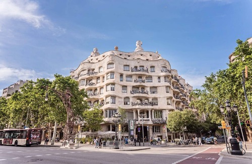 Eixample Apartment | Sweett | Palau I - Two Bedroom Apartment, Sleeps 6