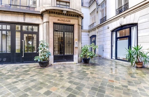 Faubourg-du-Roule Apartment | Sweett | Ponthieu IV
