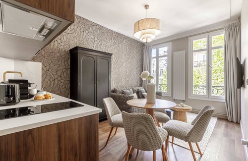Quartier de la Plaine-de-Monceaux Apartment | Sweett | Villiers VI