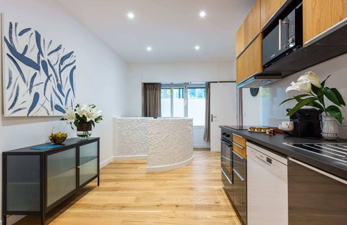 Faubourg-du-Roule Apartment | Sweett | Wagram X - Two Bedroom Apartment, Sleeps 4