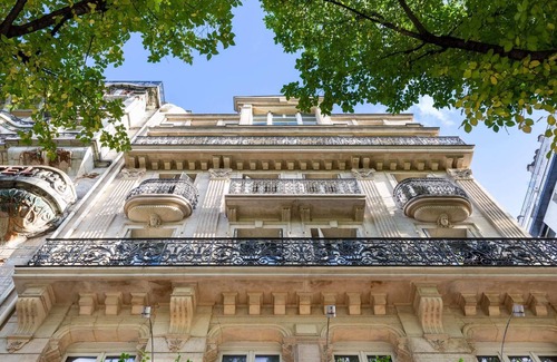 Faubourg-du-Roule Apartment | Sweett | Wagram X - Two Bedroom Apartment, Sleeps 4