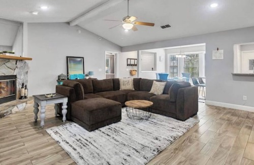 Southside House | Sweetwater Oasis in Heart of Mandarin