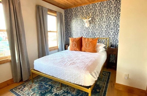 Grand Marais Apartment | Sweetwater Suite East