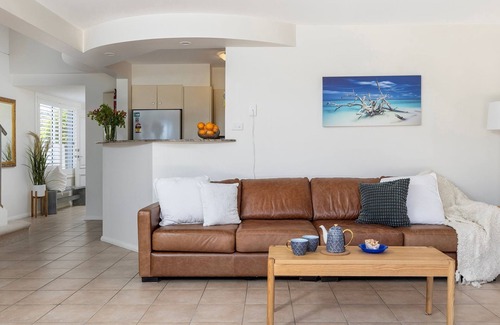 Fingal Bay House | Swell – walk to Fingal Bay Beach, swimming pool, outdoor BBQ entertaining