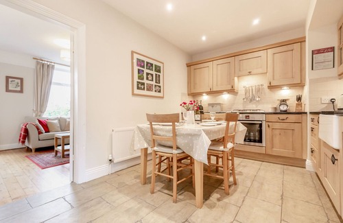 Bewerley Cottage | SWIFT COTTAGE, family friendly, with open fire in Pateley Bridge