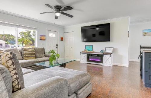 Stuart House | Swim, Game and BBQ Family Retreat in Stuart