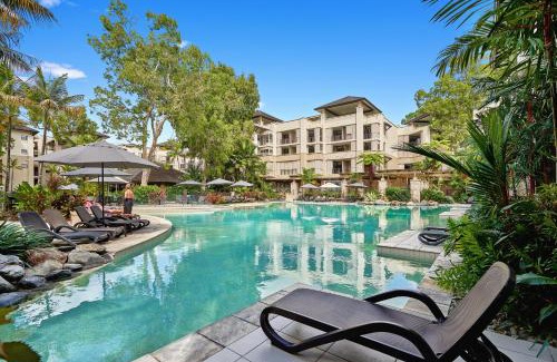 Palm Cove Apartment | Swim Out Apartments in Triton Street Beachfront Resort Palm Cove
