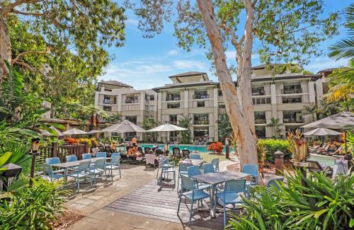 Palm Cove Apartment | Swim Out Apartments in Triton Street Beachfront Resort Palm Cove