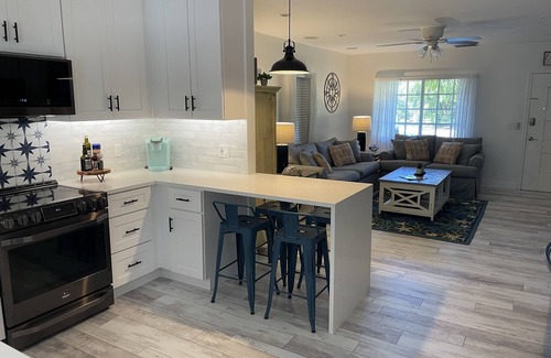 Delray Beach House | Swim Up Bar - Outdoor Paradise!