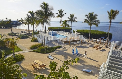 Islamorada Apartment | Swim with Dolphins in the Florida Keys! FREE Breakfast & Parking, Marina, Pool!