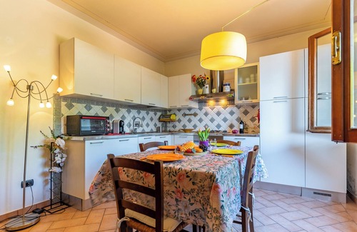 Volterra Apartment | Swimming Pool, 5 Minutes to Volterra Center, 4 Sleeps