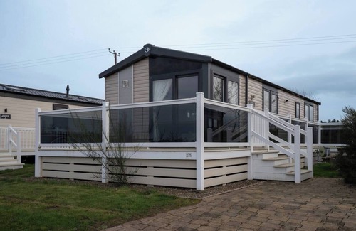 Prestonpans House | swimming pool, entertainment complex, and children's play areas.