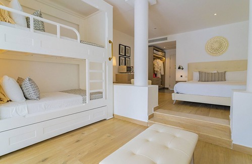 Bavaro Hotel | Swimout Family Junior Suite at Princess Family Club Bavaro! All Inclusive!