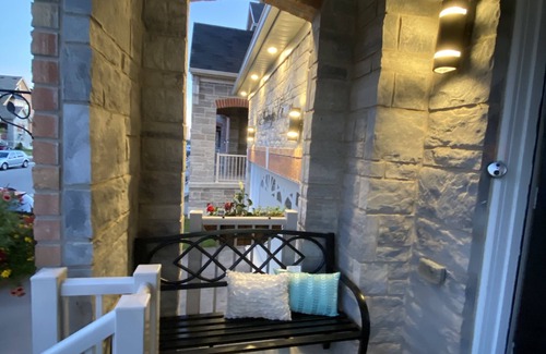 Halton Regional Municipality House | Swimspa Entire home 4 Bedroom|Gym|Fire pit| Milton near Toronto|Niagara