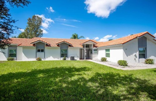 Clermont House | SWISS 14 - Lake Stephanie