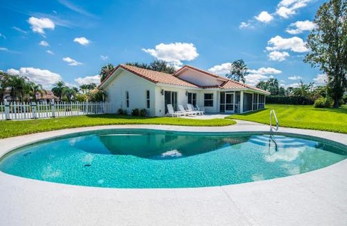 Clermont House | SWISS 14 - Lake Stephanie