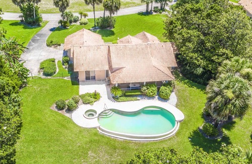 Groveland House | SWISS 29 - Golf Course