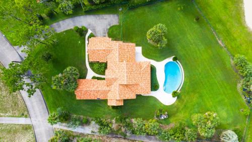 Groveland House | SWISS 30 - Golf Course