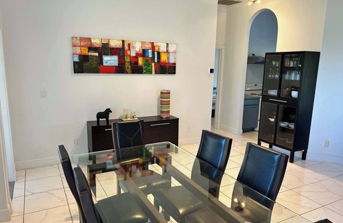 Groveland House | SWISS 53-Lake Denise