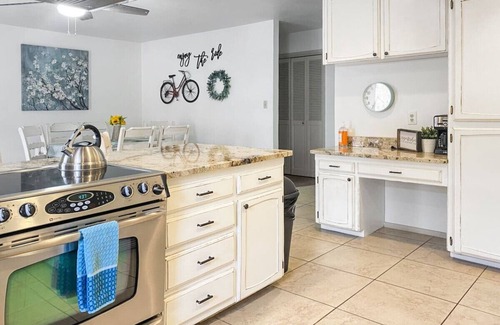 Santa Clara House | Swiss Corner Cottage * Private-Heated Indoor Pool