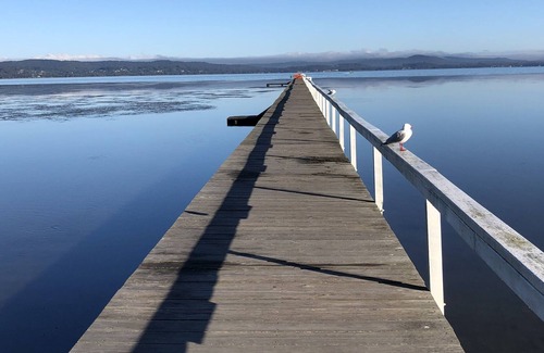 The Entrance Apartment | SWITCH OFF! Chill out and have fun on the lakeside