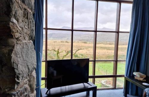 Llanelltyd House | Swn y nant Barmouth road A496 Llanelltyd