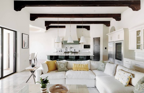 Stoneview House | SWSS Casa Consola: Retreat 9 Beds | Pool Hot Tub Putting Green Office Game Room Ping Pong