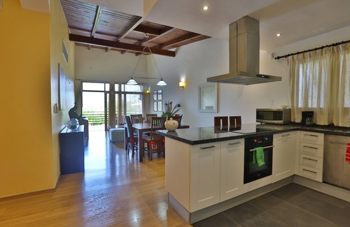 Guayacanes Apartment | Sybaris Residences
