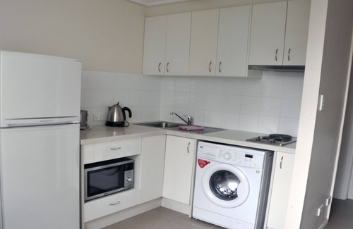 Darlinghurst Apartment | Sydney CBD Hyde Park View 1 Bedroom Apartment accommodates up to 5 people