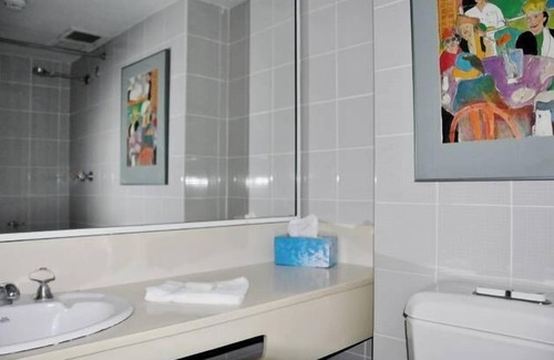 Darlinghurst Apartment | Sydney CBD Park View 2 Bedroom Apartment