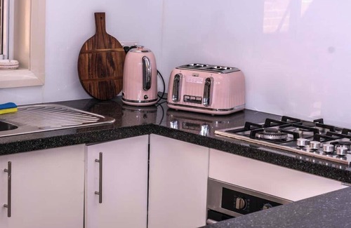 Concord House | Sydney Concord Modern 2 bedroom sleeps 6 guests