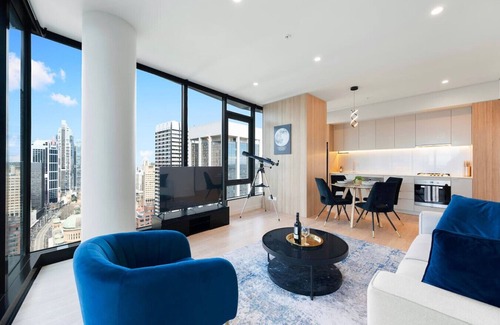 Sydney Central Business District Apartment | Sydney Luxe Observatory Home | City, Pool & Gym