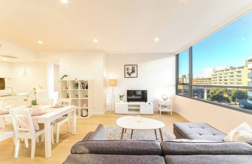 Zetland Apartment | Sydney Rosebery apartment close Green square