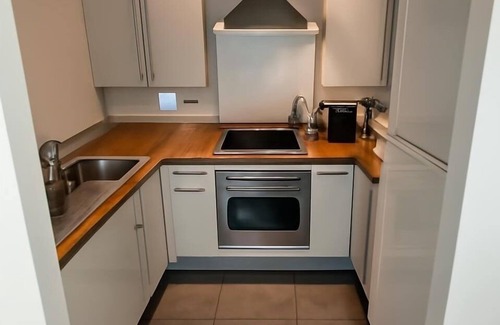 Canary Wharf Apartment | Syline Oasis - Canary Wharf