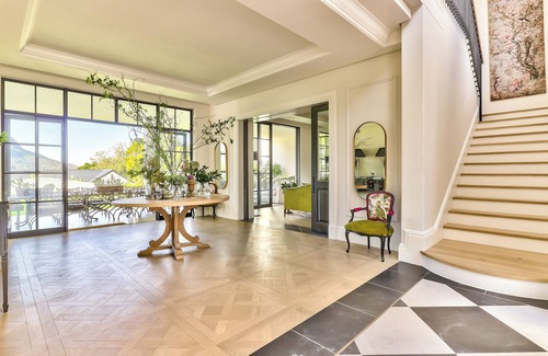 Bishopscourt Villa | Symphony of Light - A stately residence in the heart of Bishopscourt