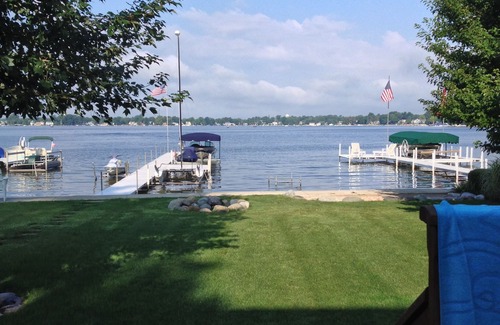 Syracuse Cottage | Syracuse Lake Front 5 Bedroom/1.5 Bath East Shore Lake Syracuse Sleeps Up To 12