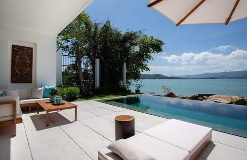 Moo 5 Villa | Syrah 3-bedroom Beachfront Villa in Koh Samui