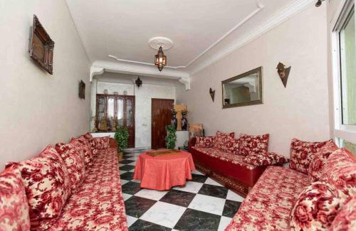 Tetouan Apartment | Tétouan Martil Spacieux 2CH 2SDB Confort Parking Gratuit & WIFI FIBRE OPTIQUE!