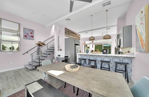 San Clemente House | T's Trestles Shred Chalet